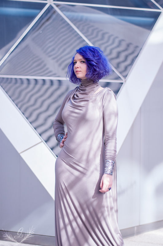 Admiral Holdo - Star Wars: The Last Jedi cosplay